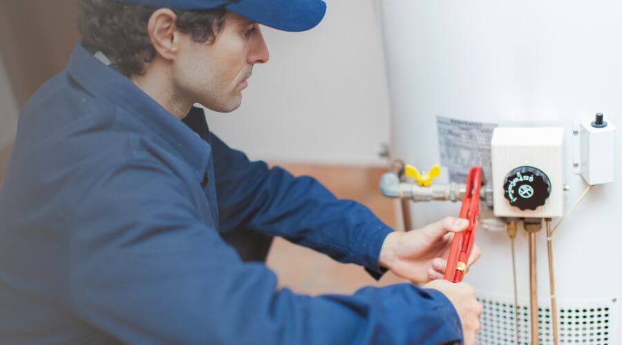 Professional water heater repair in Ona, FL